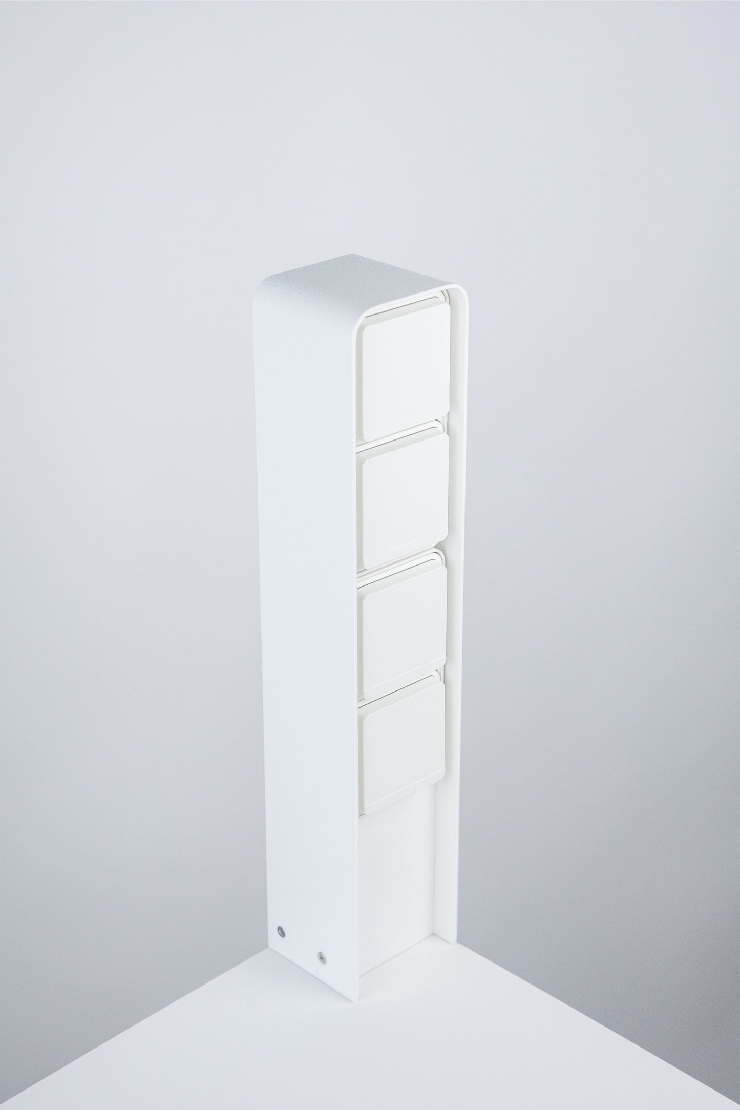 Steckdosensäule 4fach Special Edition "Whiteout"